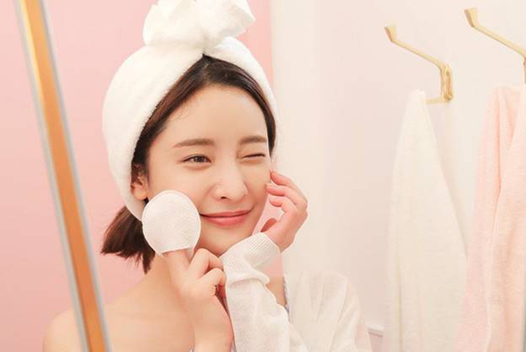 The Evening Skin Care Routine: 6 Simple Steps to Glowing Skin
