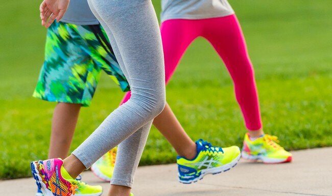 5 Pairs of Shoes That Age You, and How to Avoid the Style Pitfall