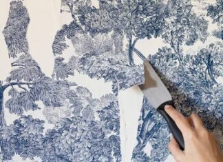 The Easiest Ways to Remove Wallpaper Without Peeling Paint