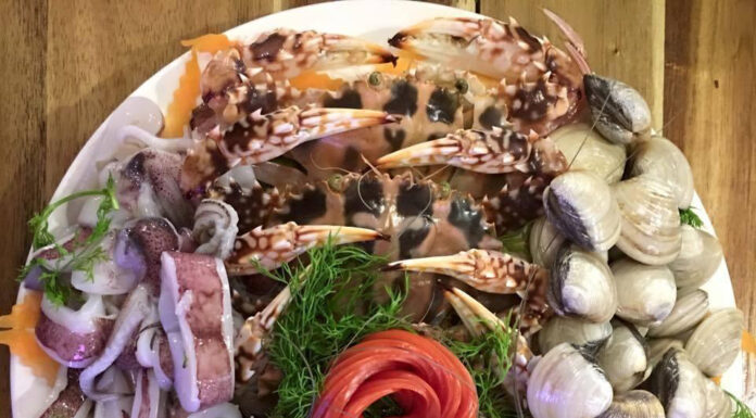 The Ultimate Guide to Making Delicious Seafood Hot Pot Broth Without Bones