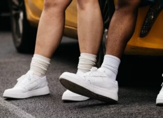 “Step Up Your Style Game: The Ultimate Shoes to Ace Your Concert Outfit and Comfort this National Holiday”