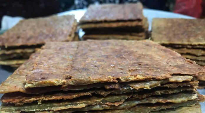 “Indulge in the Royal Delicacy: Hưng Yên’s Famous Chả Gà Tiến Vua, Crafted with Intricate Precision and a Secret Signature Spice”