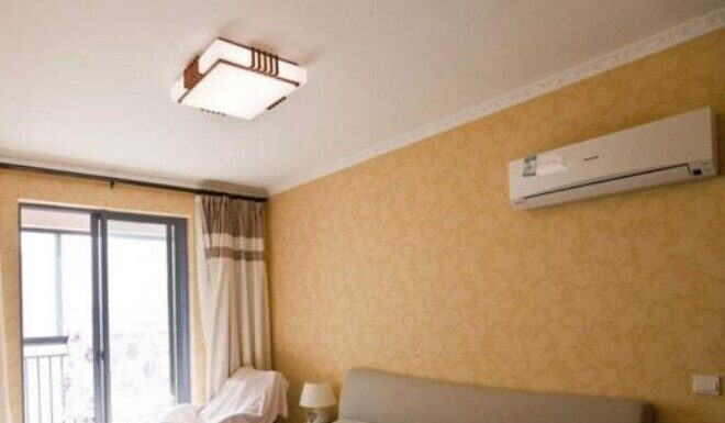 Avoid Placing These Items Under Your Air Conditioner: A Wealthy Person’s Secret to Comfortable Living