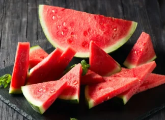 “The Ultimate Age-Defying Fruit: A Bargain Beauty Buy at Your Local Market”