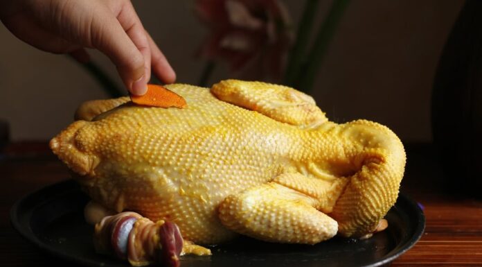 “The Ultimate Guide to Boiling Chicken: Achieve Succulent, Fall-Off-The-Bone Perfection.”