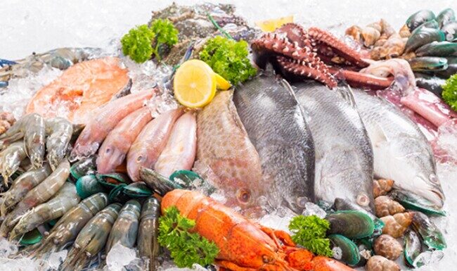 “Master Seafood Cooking: 5 Pro Tips to Eliminate Fishy Odor and Achieve Perfect Aromatic Dishes”
