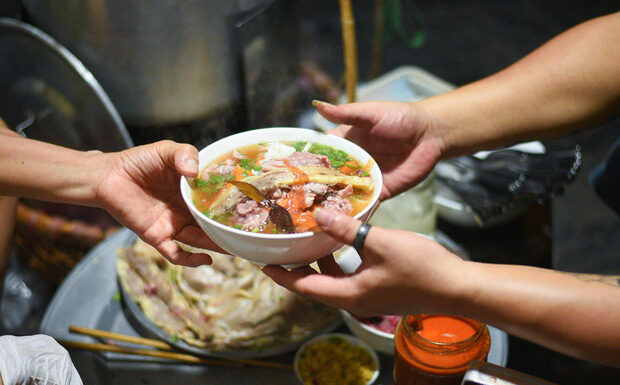 Savor Hanoi’s Iconic Nighttime Pho at These 5 Legendary Spots – Some Even Refuse Daytime Customers!