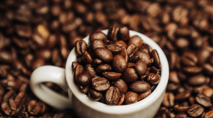 The Truth About Coffee and Weight Loss: Fact or Fiction?