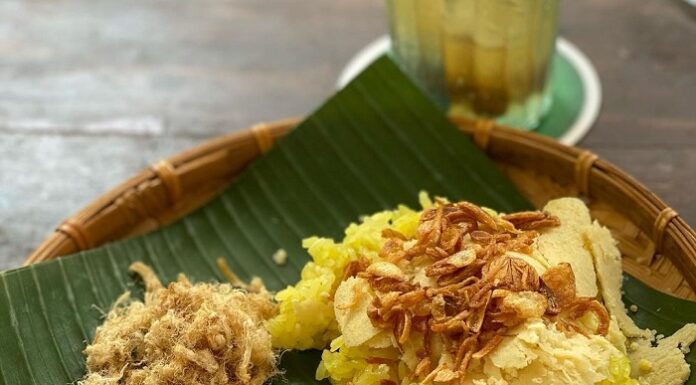 “Top 4 Must-Try Street Food Sticky Rice Dishes in Hanoi: Authentic Flavors, Affordable Prices Starting at Just 10,000 VND”