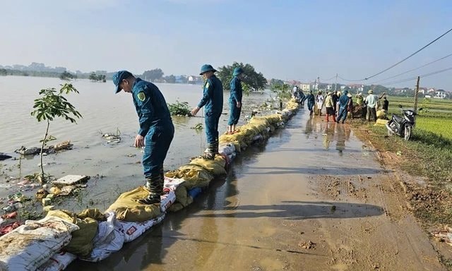 Levees Submerged for Days, Heightening Risk of Further Incidents