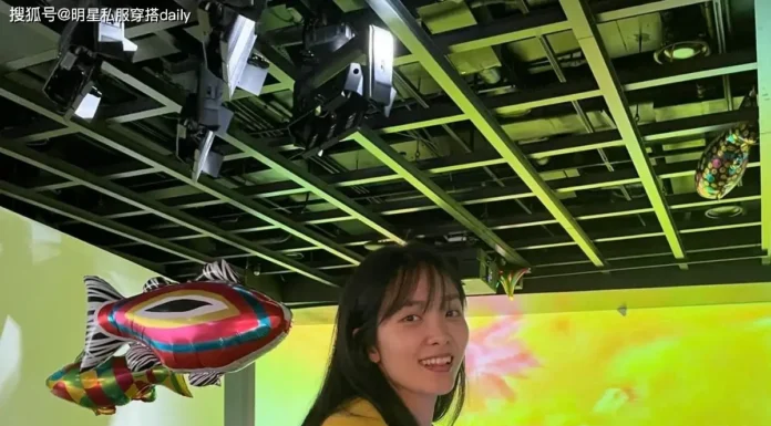 4 Stylish Ways to Rock a Cardigan for an Effortlessly Chic Look