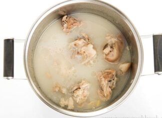 Rich, Clear, and Aromatic Bone Broth: The Secret Ingredient Almost No One Knows About