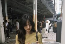 “T-Shirts as Year-Round Wardrobe Stars: Styling Tips for Every Season”