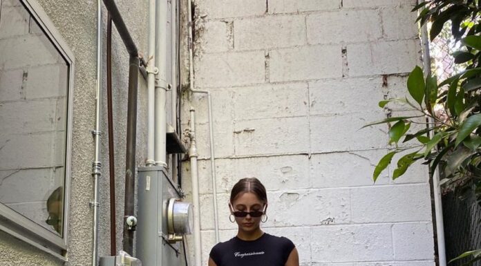 “3 Chic Ways to Style Mini Skirts for Endless Leg Appeal: Flaunt Your Confidence with Every Step”