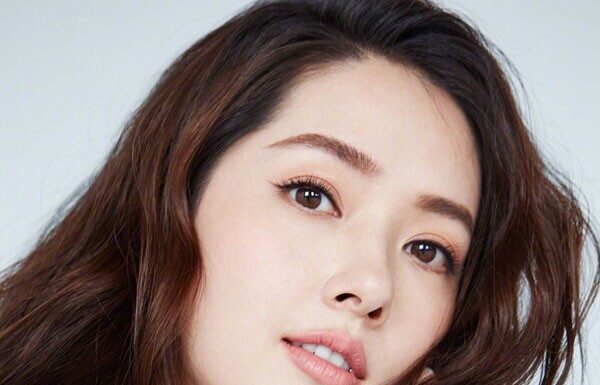 Royal Strawberry Gift of $7.5 Million at Birth, Shedding 13kg with the “Poor Man’s Ginseng” Found in Every Market