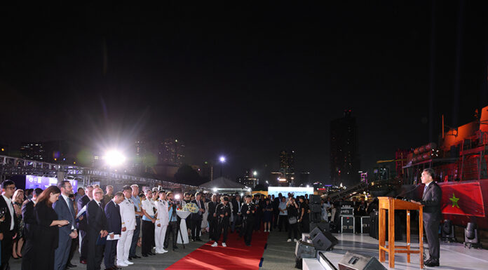 Unveiling the Vietnamese Dish Featured at the Royal Navy Ship Welcoming Event