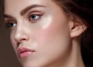 Unveiling the ‘Pearl Skin’ Makeup Trend: Achieving a Luminous, Pearl-Like Complexion