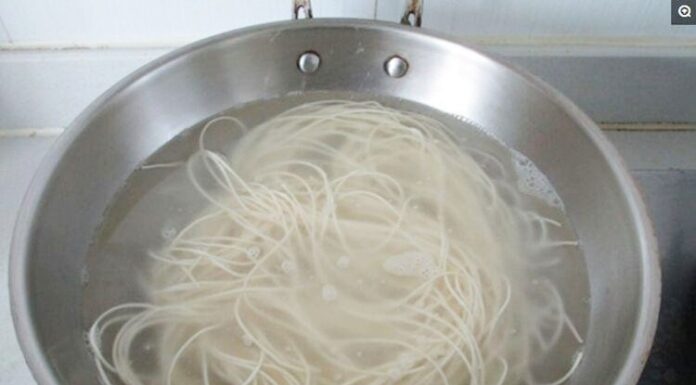 “Boil Noodles Perfectly: Skip the Boiling Water Myth – Master These 3 Simple Steps for Chewy, Non-Sticky Deliciousness”
