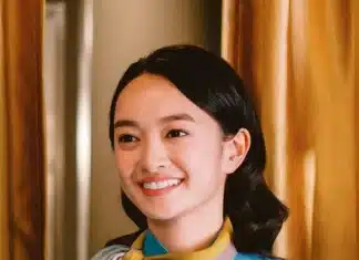 “Petite Flight Attendant’s Secret Style Hack: How a 5’1″ Beauty Uses a Common Item to Look 5’7″ Tall”