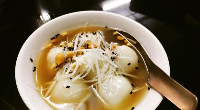 Hai Phong Specialty: A Delectable Delight, Perfect for Chilly Days