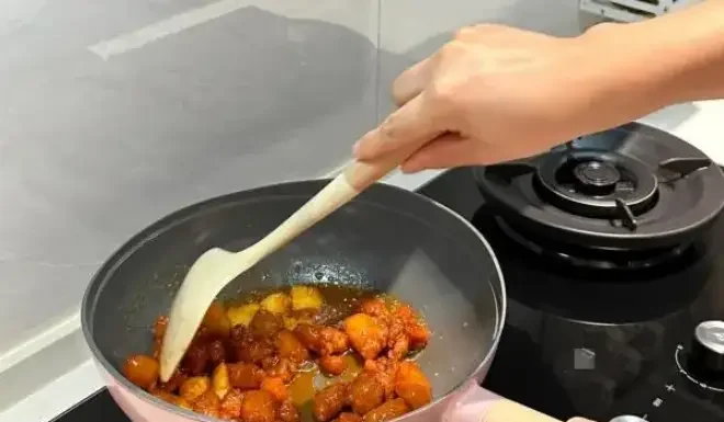 Why You Should Avoid Using the Left Burner on a Gas Stove: A Crucial Tip from a Gas Technician