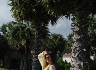 Master 10 Chic and Sophisticated Fall Outfit Formulas Inspired by Thanh Hằng