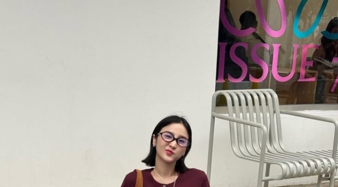 “9 Must-Have Fall Essentials Every Woman Should Own This Season”