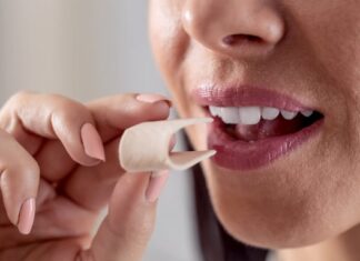 Chewing Gum: The Seemingly Harmless Habit That Could Be Damaging Your Skin