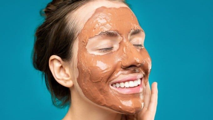 “5 Evening Ingredients That Can Irritate and Weaken Your Skin”