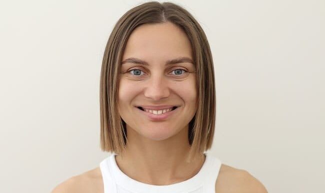 4 Hairstyles That Can Age You Instantly