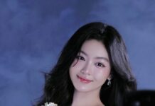 “Step into 19 with Style: Transform Your Wardrobe for a Confident, Trendy, and Energetic You”