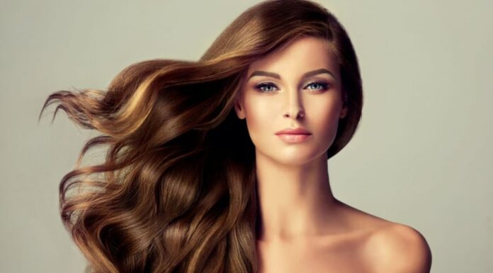 “4 Common Hair Washing Habits That Are Actually Damaging Your Hair”