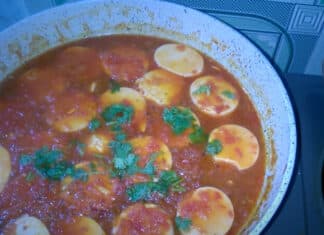 3 Irresistible Tomato-Braised Bean Recipes for a Perfectly Tender, Rice-Friendly Dish