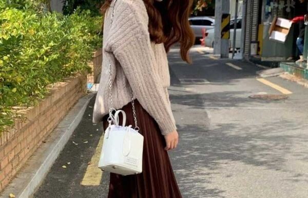 5 Minimalist Outfit Ideas to Rock with Your Slip-On Shoes