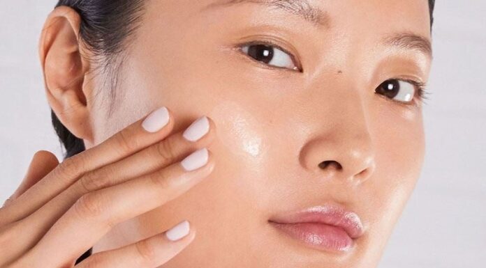 Mastering Skincare: Achieve Clear, Smooth, and Blemish-Free Oily Skin