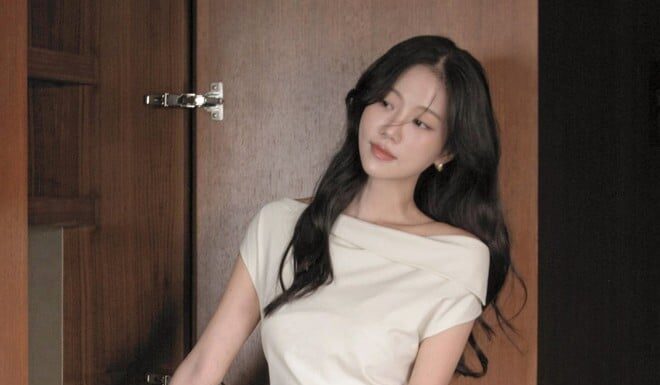 “4 Must-Have Dress Styles: Your Secret Weapon for a Slimmer, More Alluring, and Confident Look”