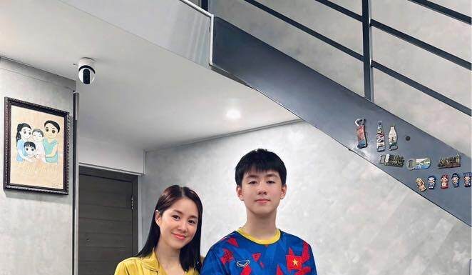 Towering Teen: Lê Phương’s 13-Year-Old Son Dwarfs Mom, Faces Challenges of Being Exceptionally Tall