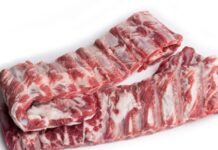 “Ribs Stewing Debate: Chefs Reveal the Right Way, Debunking Common Myths”