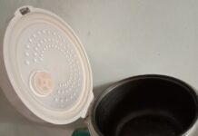 Lightning-Fast Electric Rice Cooker Cleaning: Banish Bacteria in a Flash