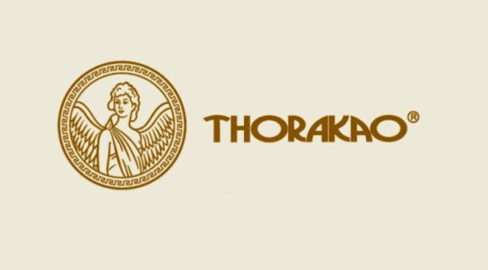 Unveil Stronger, Healthier Hair with Thorakao Garlic Essential Oil Shampoo: Fights Hair Fall, Tames Frizz