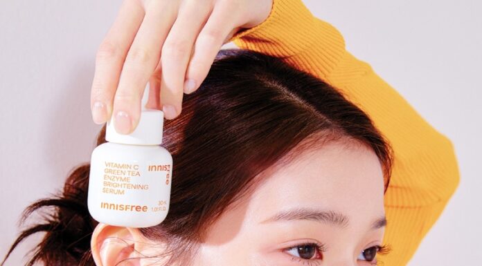 Innisfree Vitamin C Green Tea Enzyme Brightening Serum Review