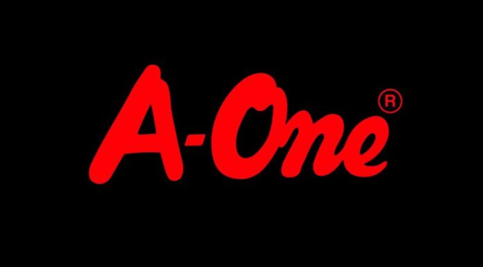 Savor the Bold, Spicy Flavor of A-One Green Chili Prawn Hot Pot Noodles