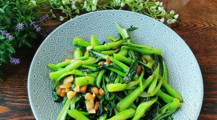 Stir-Fry Vegetables Like a Pro: 2 Extra Steps for Crisp, Vibrant Greens Every Time