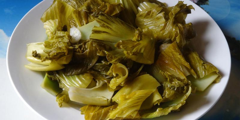 Is Pickled Cucumber Safe for Pregnant Women to Eat?