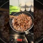 Two Unique Ways to Make Soft Tofu with Minced Meat and Spicy Sa-Te Sauce, a Deliciously Unconventional Treat