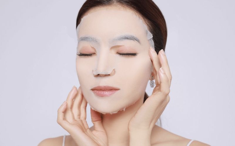 Should You Cleanse Your Face Before or After Applying a Face Mask?