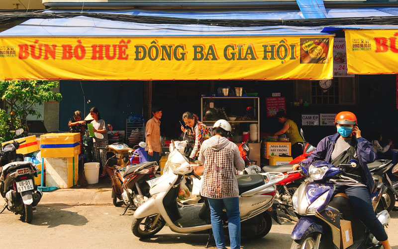 Top 10 Iconic Beef Noodle Soup Spots in District 11