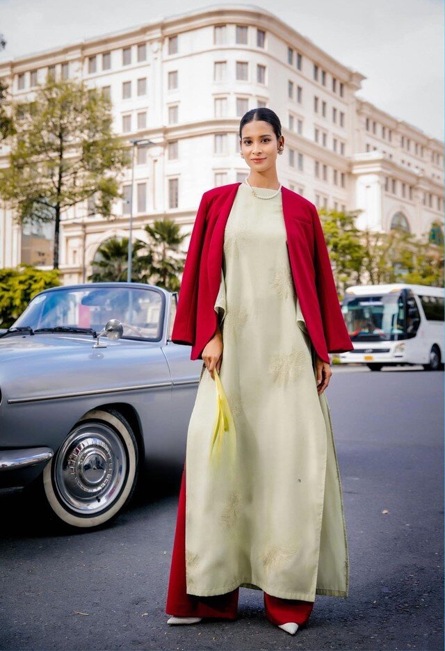 5 Chic Jacket Styles to Pair with Ao Dai or Dresses for a Stylish and Cozy Spring Outing