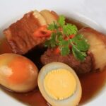 “How to Make Delicious and Savory Braised Pork with Eggs at Home”