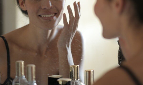 Experts Reveal the 2 Ages When Aging Accelerates Most and 6 Anti-Aging Habits to Start Immediately